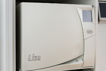 LISA (Bクラス高圧蒸気滅菌器)